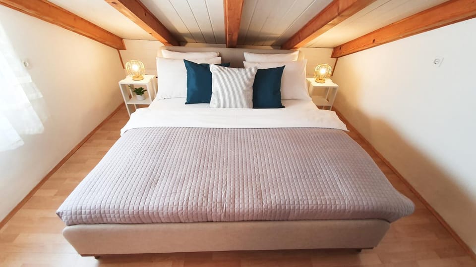 Bedroom, On site