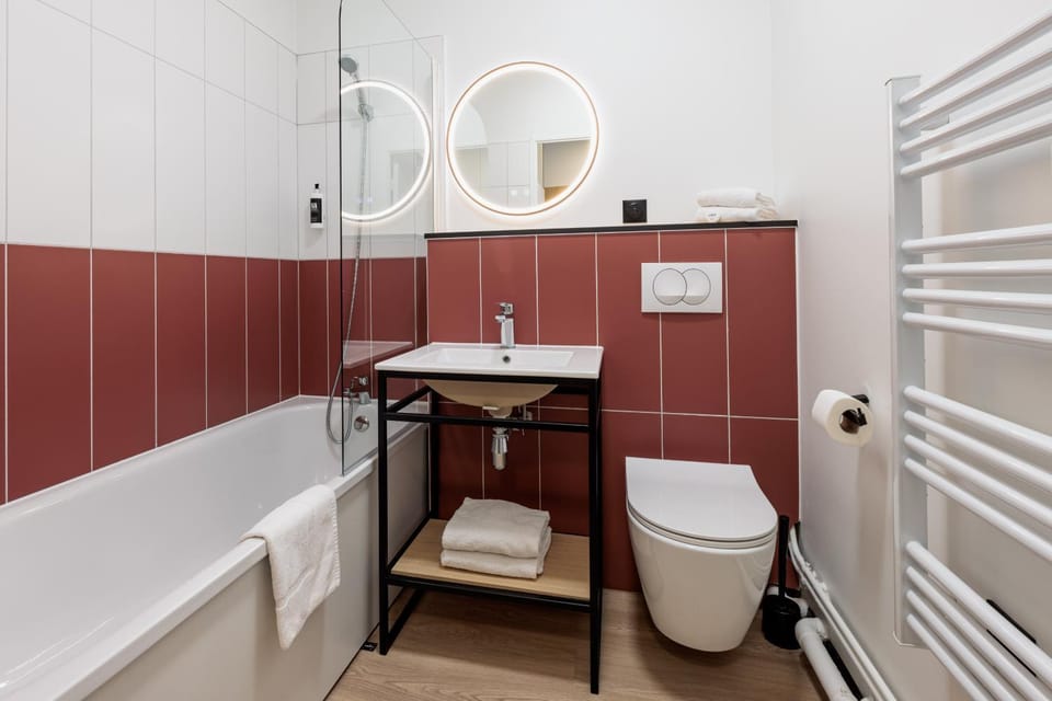 Toilet, Bathroom, Bath, towels
