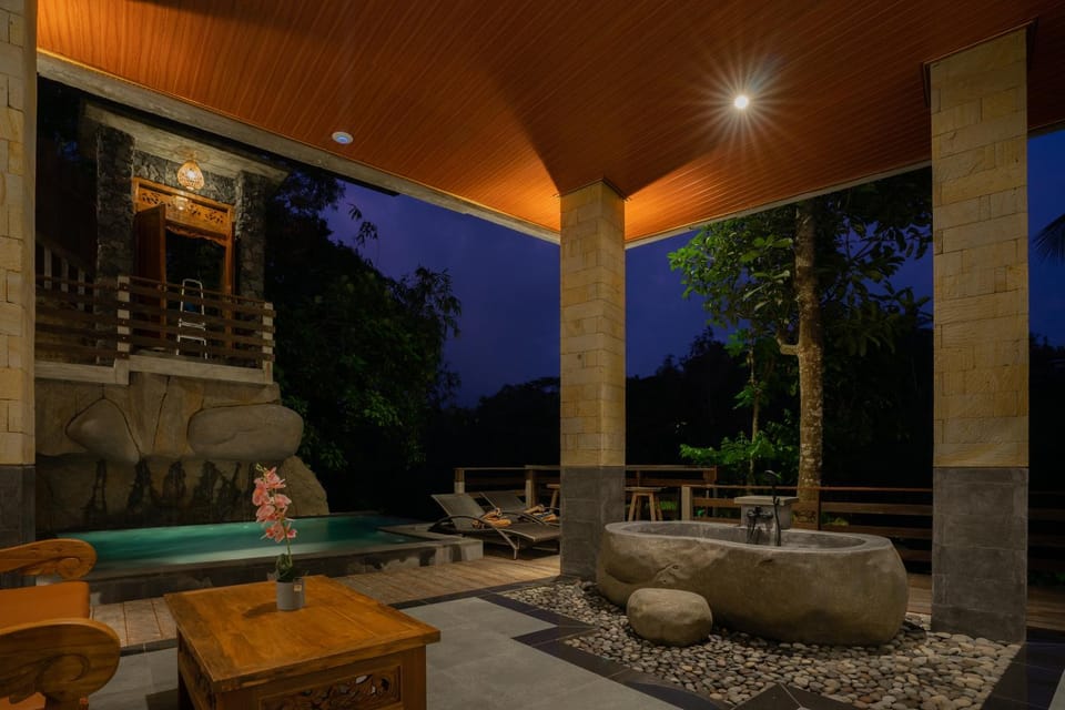 Ubud Paras Villa Bed and Breakfast in Payangan