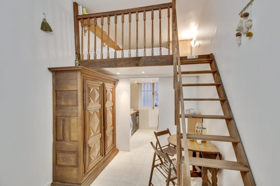 3 people - Place des Vosges Paris by Weekome Apartment in Paris