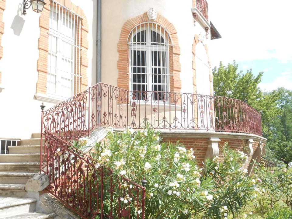 Centre Louis Ormières Hotel in Occitanie