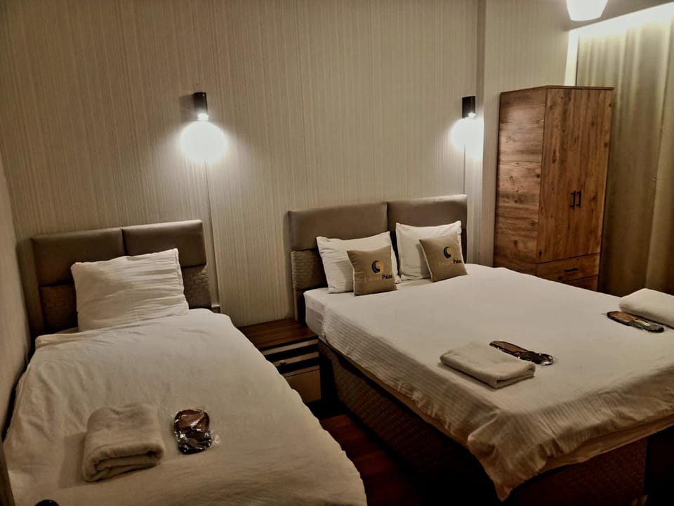 FALCON PalaS OTEL Apartment in Istanbul