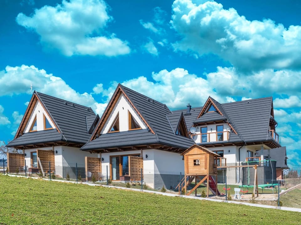 Property building, Children play ground, Garden, Other, Windsurfing