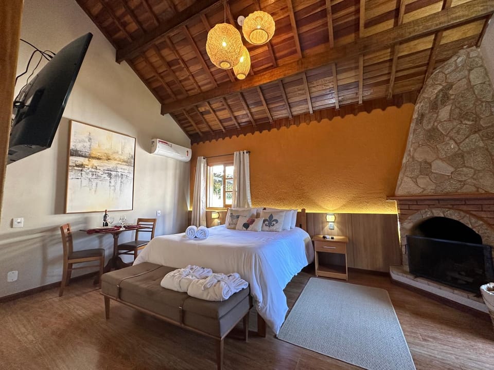 Communal lounge/ TV room, Bed, Photo of the whole room, Bedroom, towels