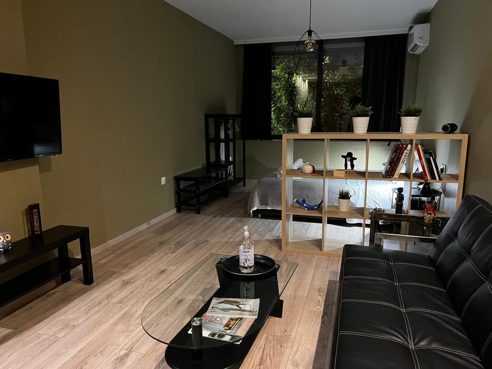 Living room, Decorative detail, Seating area
