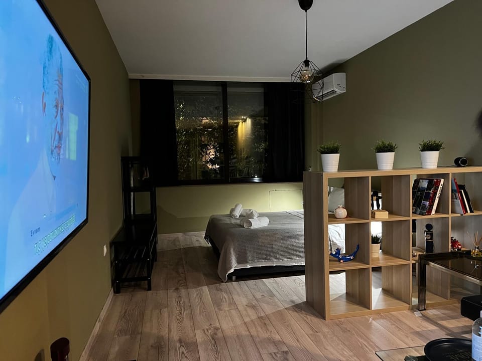 Bedroom, City view, Street view, air conditioner