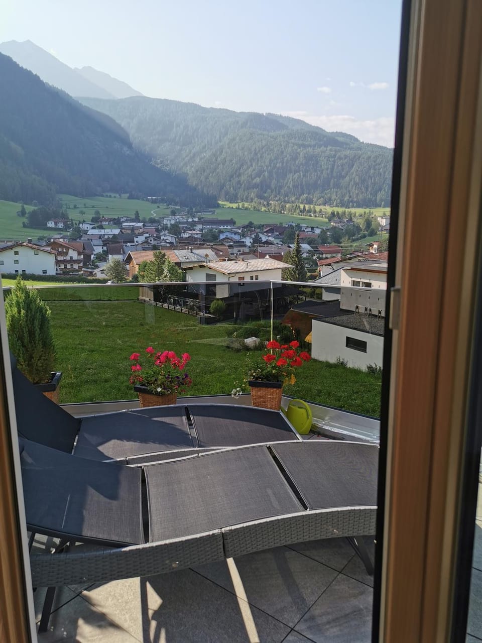 Balcony/Terrace, Mountain view