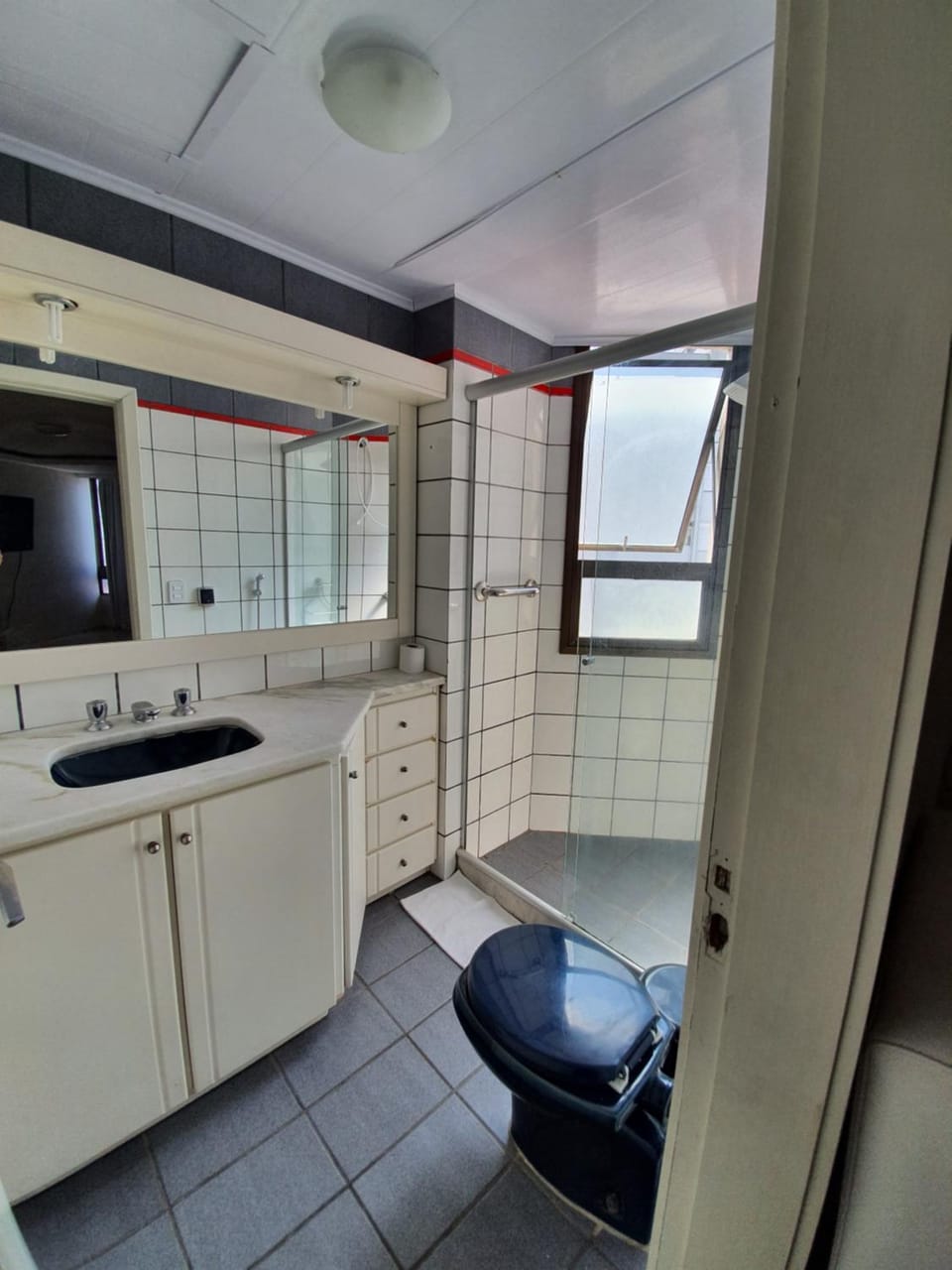 Bathroom, Kitchen or kitchenette