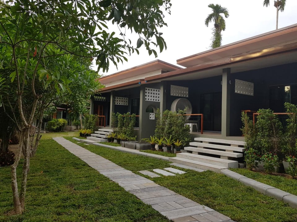 Garden, Garden view