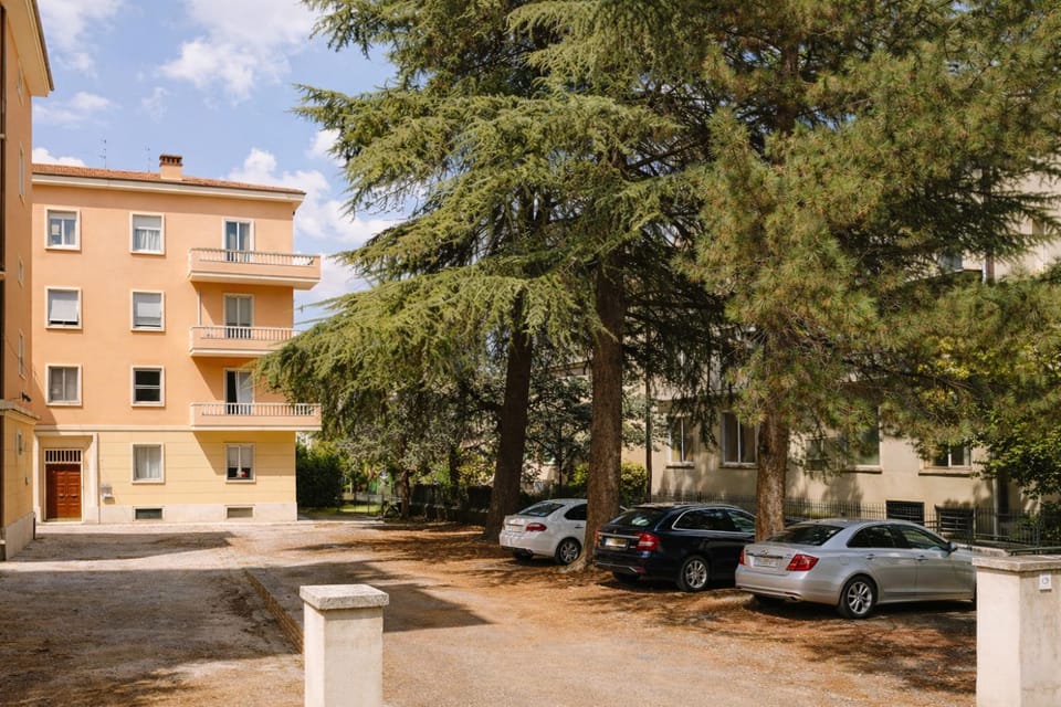 Street view, Parking
