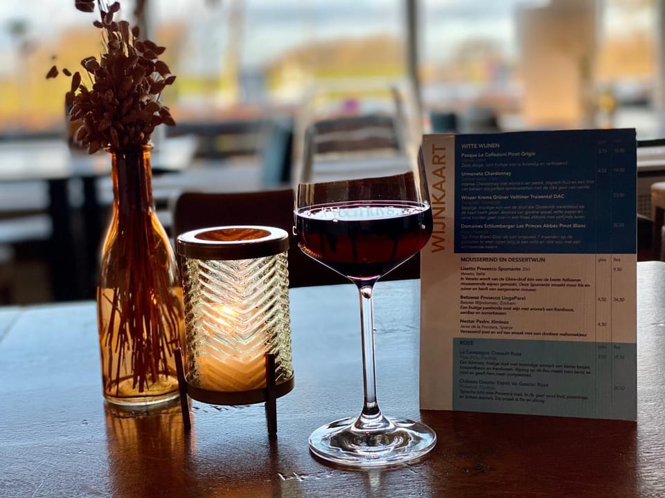 Restaurant/places to eat, Food and drinks, Drinks
