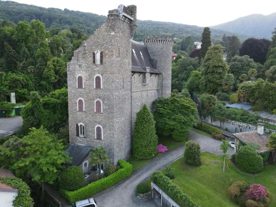 Property building, Garden view