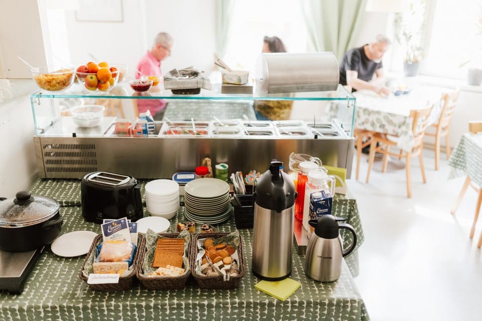 Breakfast, Buffet breakfast