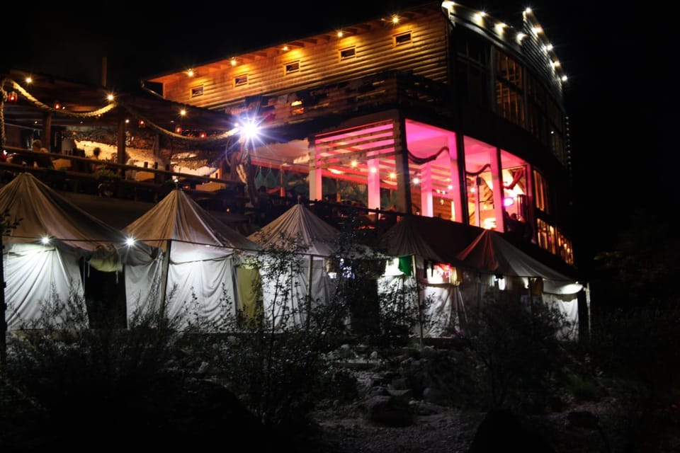 Property building, Facade/entrance, Neighbourhood, Evening entertainment