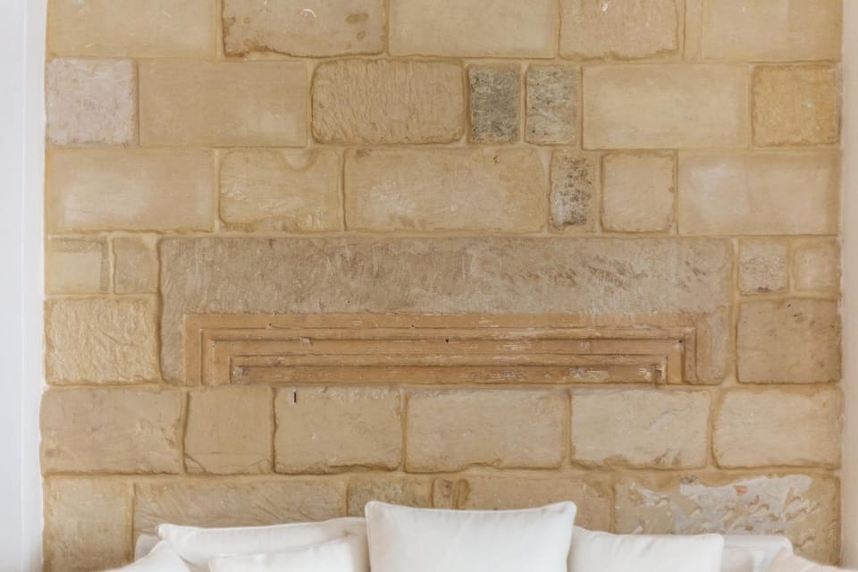 Living room, Decorative detail