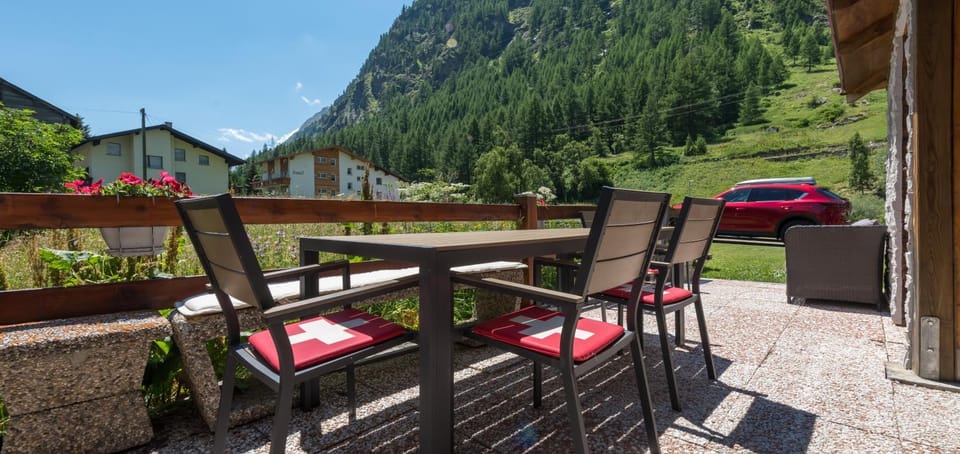 Haus Adora Apartment in Canton of Valais
