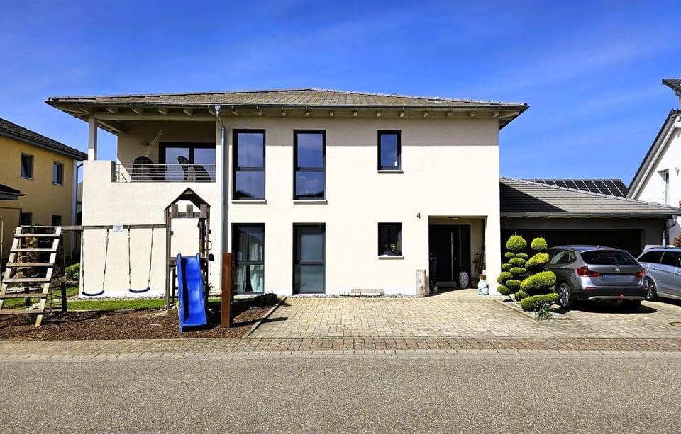 Property building, Facade/entrance, Summer, Children play ground, Parking