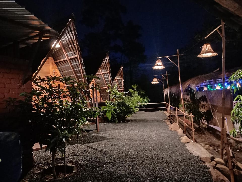 teak trail House in Maharashtra