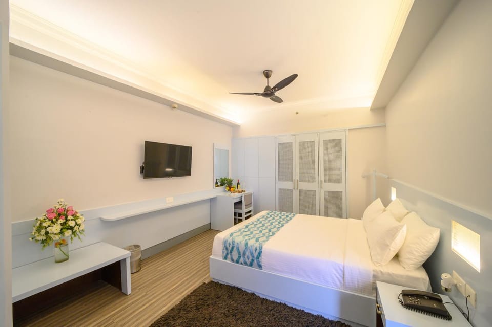 Bed, TV and multimedia