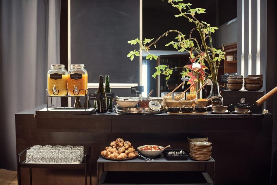 Breakfast, Buffet breakfast