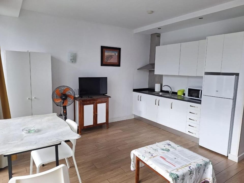 Loft moderno con balcón al lado de Las Canteras Apartment in Las Palmas de Gran Canaria