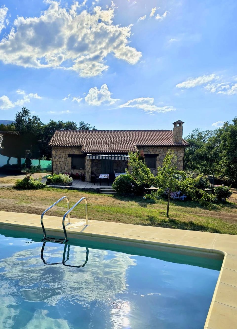 Property building, Pool view