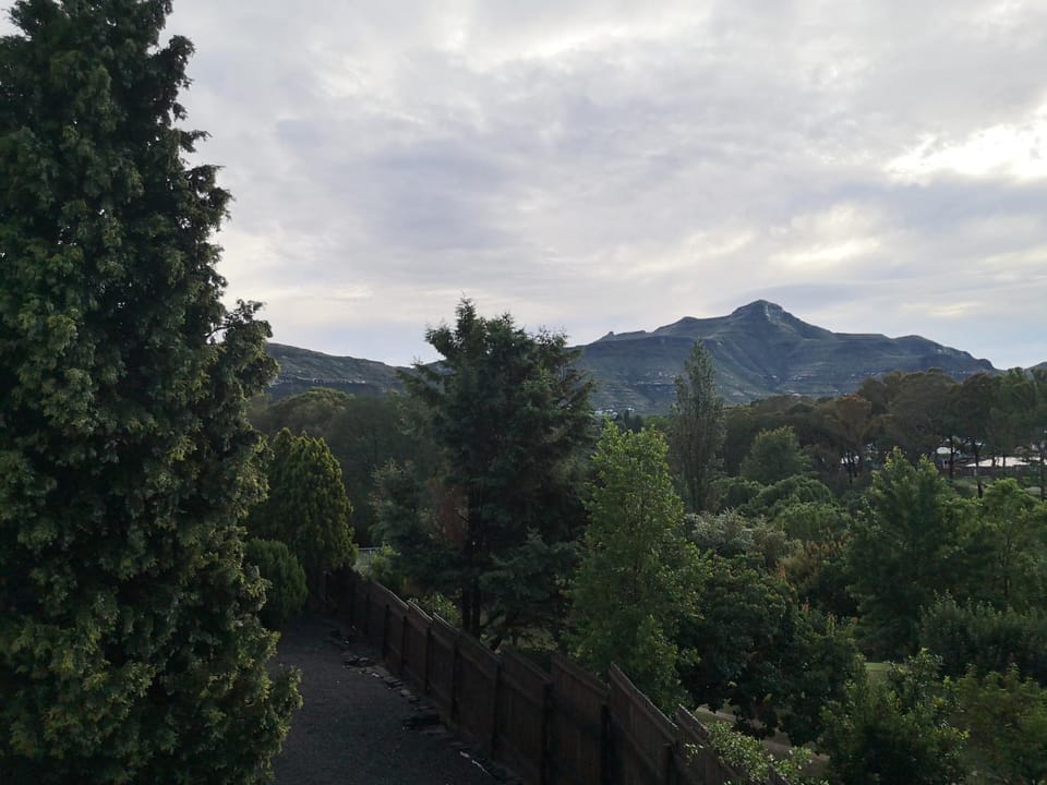 Garden view, Mountain view