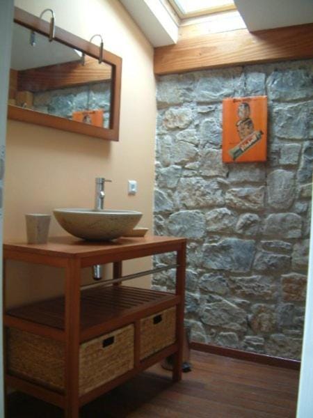 Les Falaises Bed and Breakfast in Auvergne-Rhône-Alpes