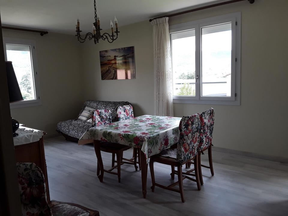 Le cerisier House in Occitanie