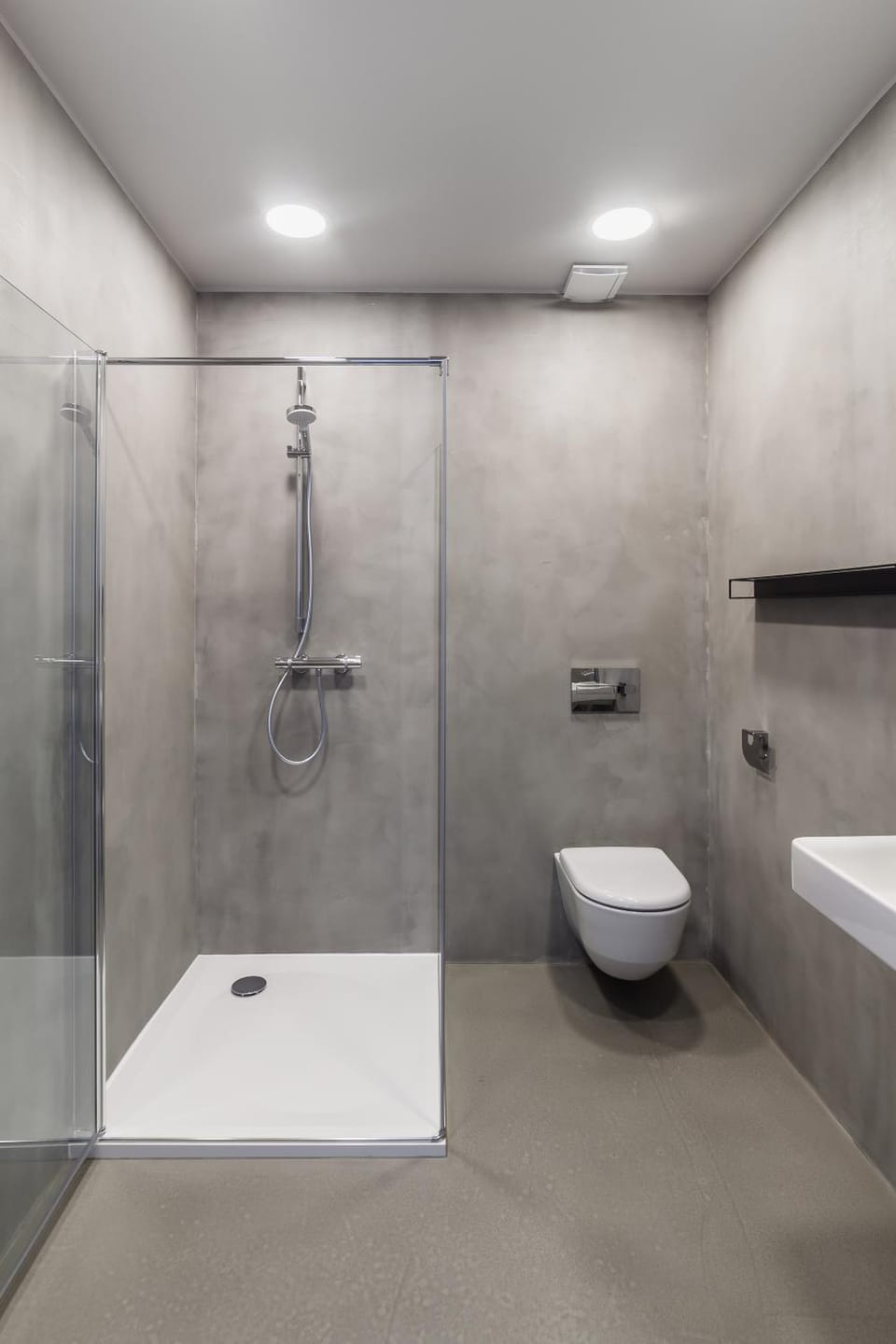 Shower, Toilet