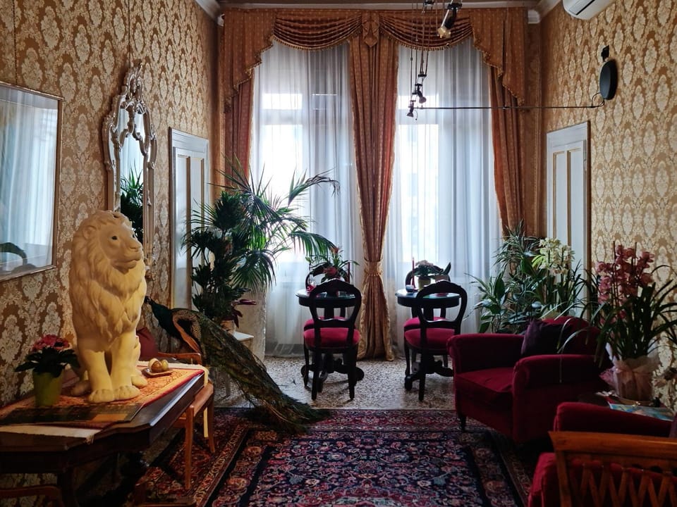 Friendly Venice Suites Bed and Breakfast in San Marco