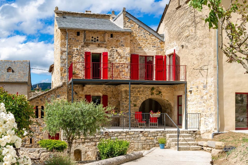 Property building, Facade/entrance