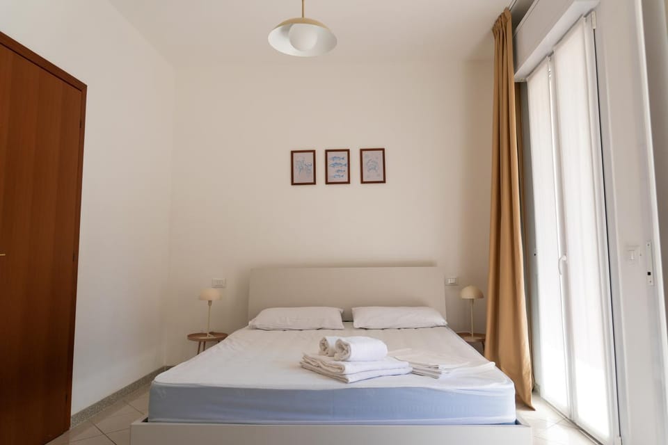 Balcony/Terrace, Bedroom, locker