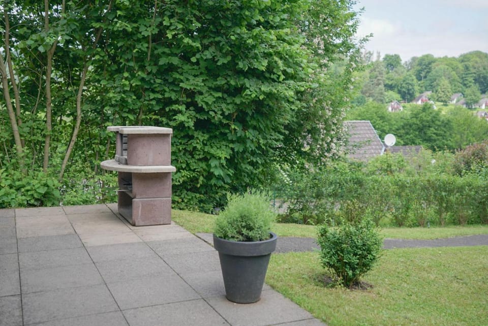 Spring, Day, Natural landscape, BBQ facilities, Garden, Balcony/Terrace, Garden view