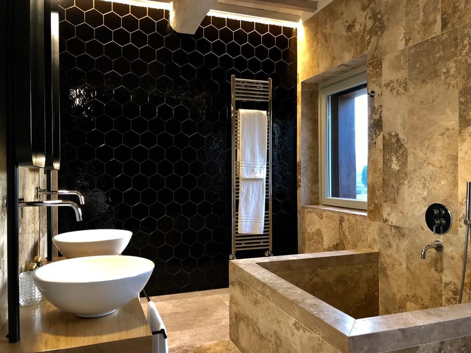 Bathroom, Bath