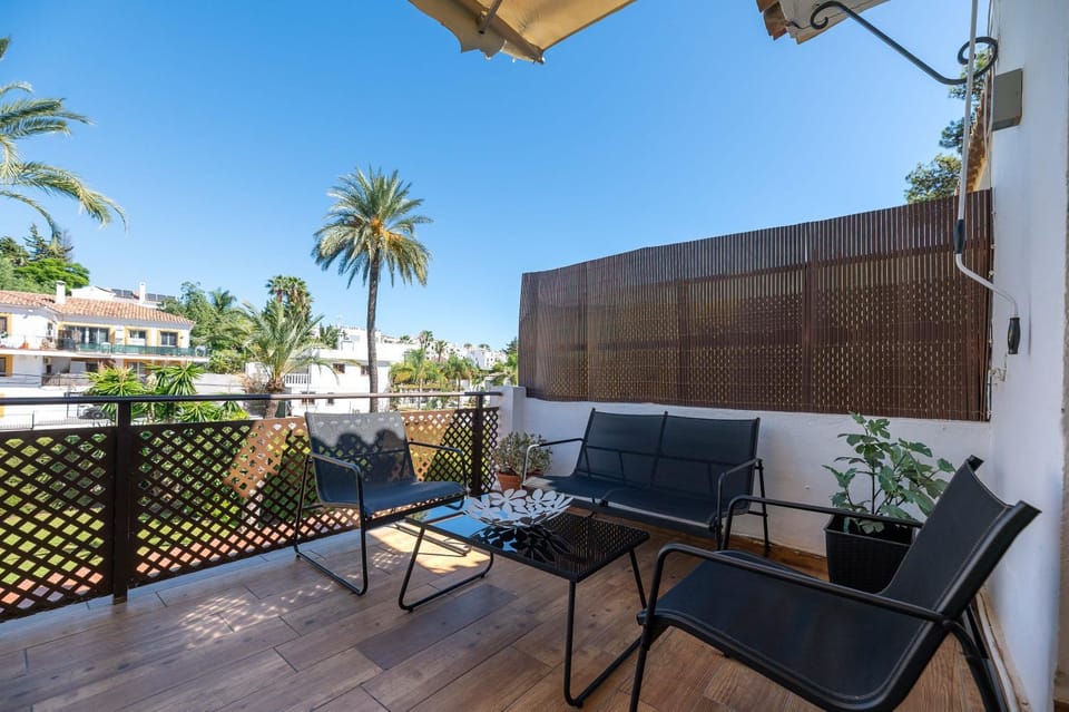 View (from property/room), Balcony/Terrace