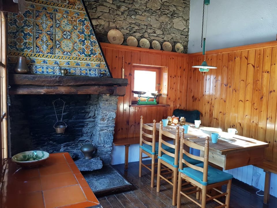 Casa de la Font de Dalt House in Ripollès