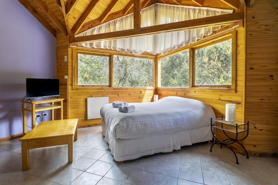 BOG Altos de Antilhue - Apart con vista al bosque Apartment hotel in Los Lagos, Chile