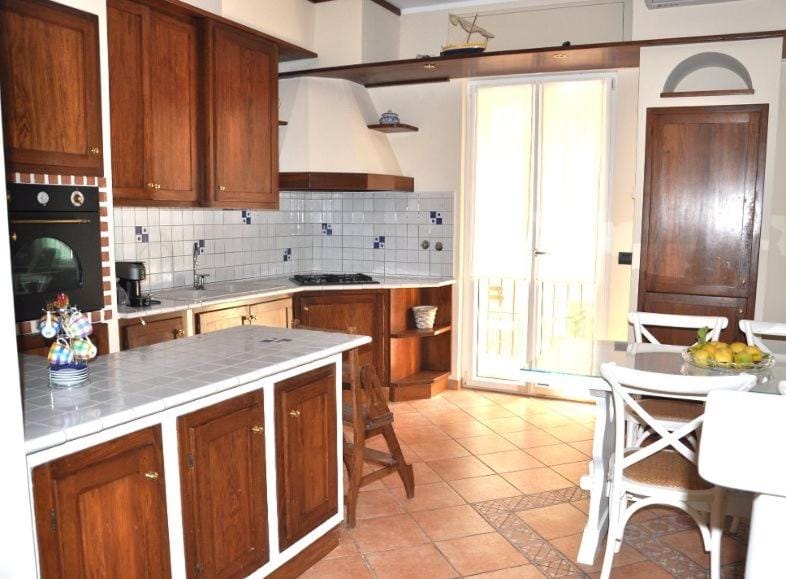 Casa Amare Apartment in Noli