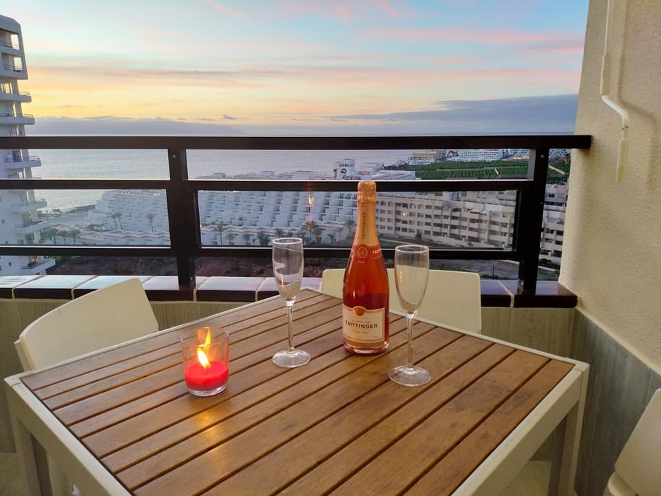 Natural landscape, View (from property/room), Balcony/Terrace, Sea view, Sunset