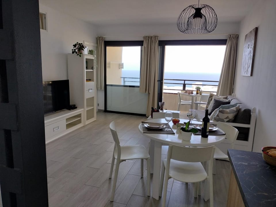 Living room, Dining area, Sea view