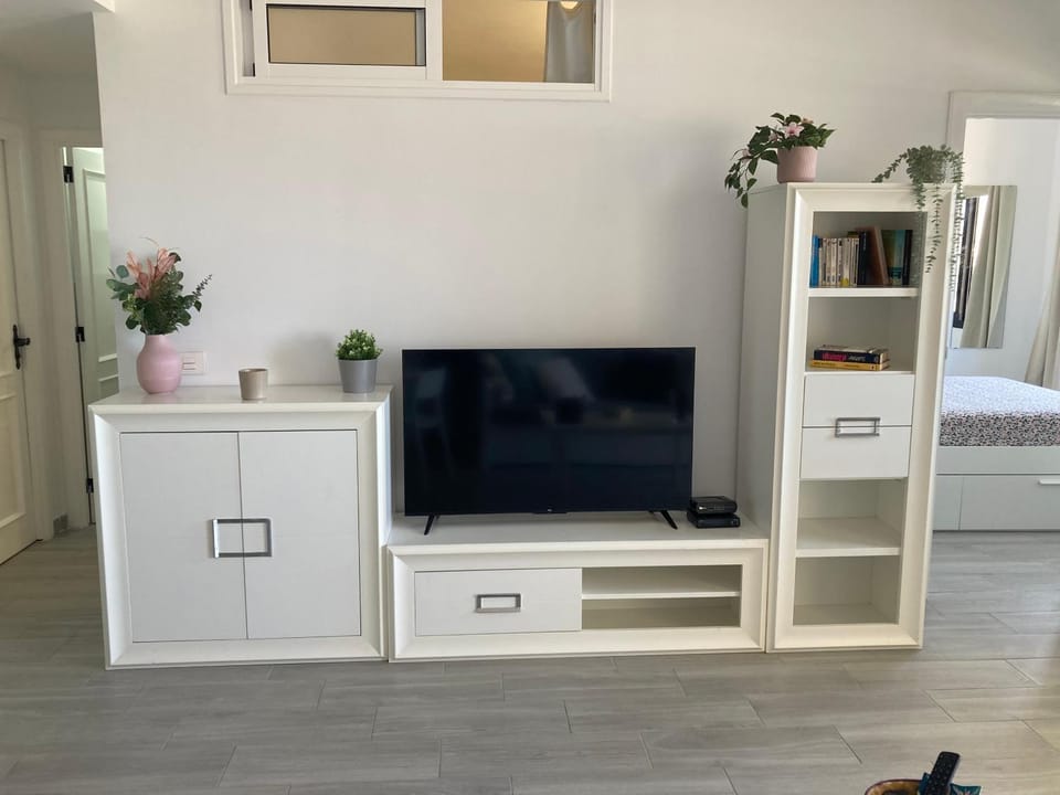 Library, TV and multimedia, Bedroom
