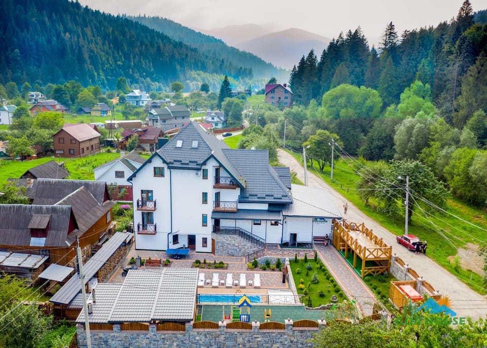 Day, Neighbourhood, Mountain view, Street view, Swimming pool