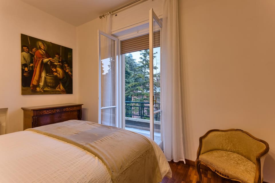 Day, Winter, Balcony/Terrace, Bedroom, On site