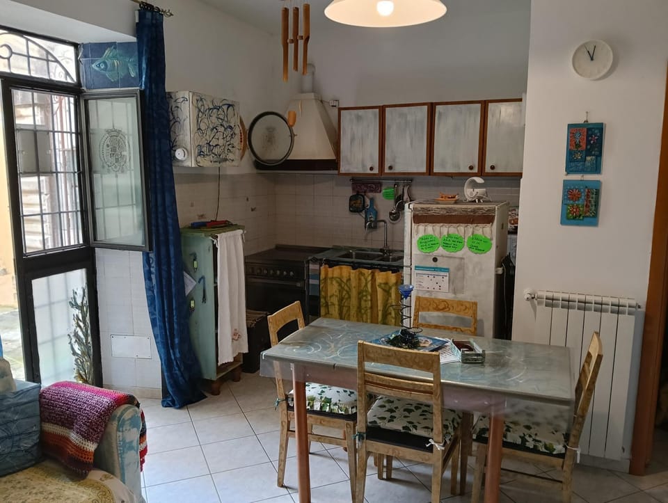 Little art house Apartment in Gaeta