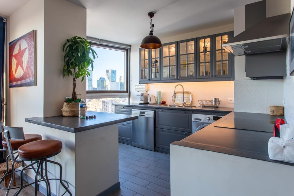 Le « 24th » on Blum Square Apartment in Puteaux