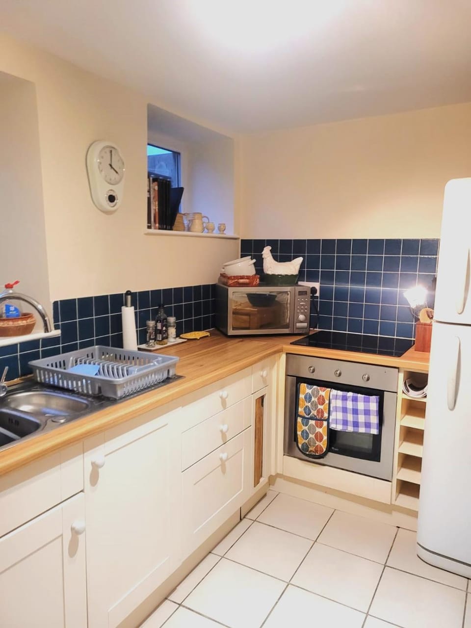 Coffee/tea facilities, Kitchen or kitchenette, Communal kitchen, dishwasher, minibar, pet friendly, stove, toaster, kitchen