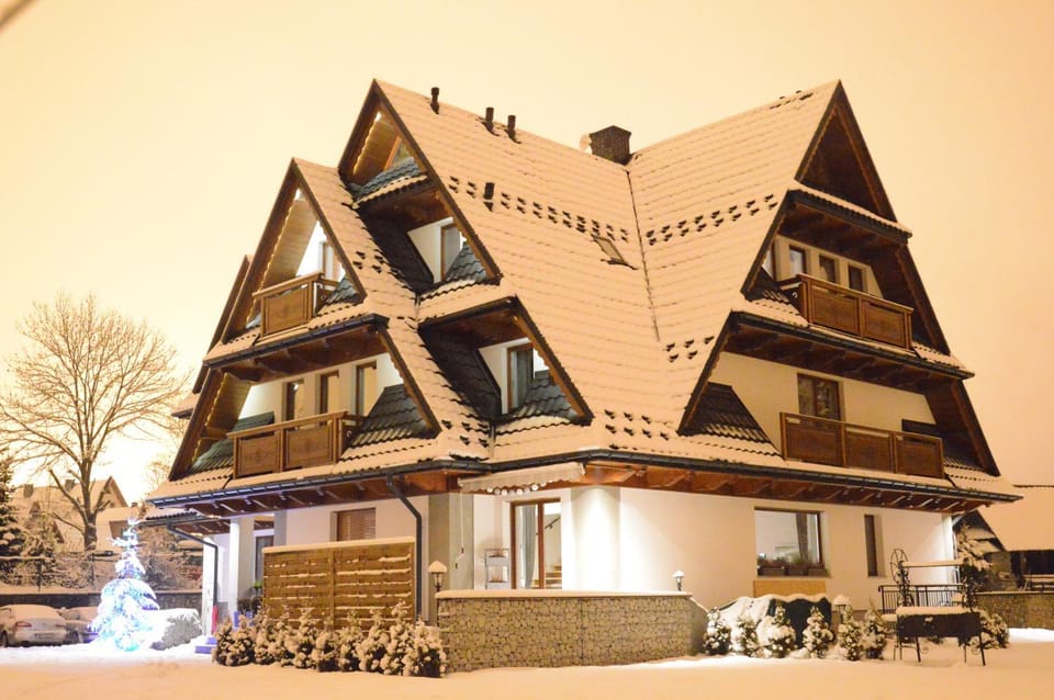 Facade/entrance, Night, Winter, Floor plan
