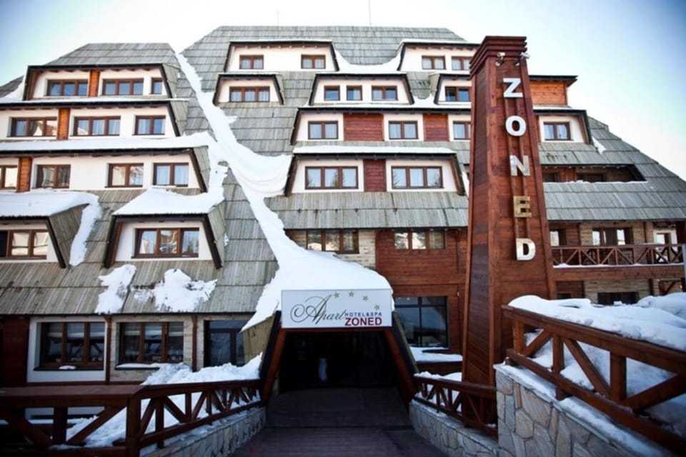 Facade/entrance, Property logo or sign, Winter