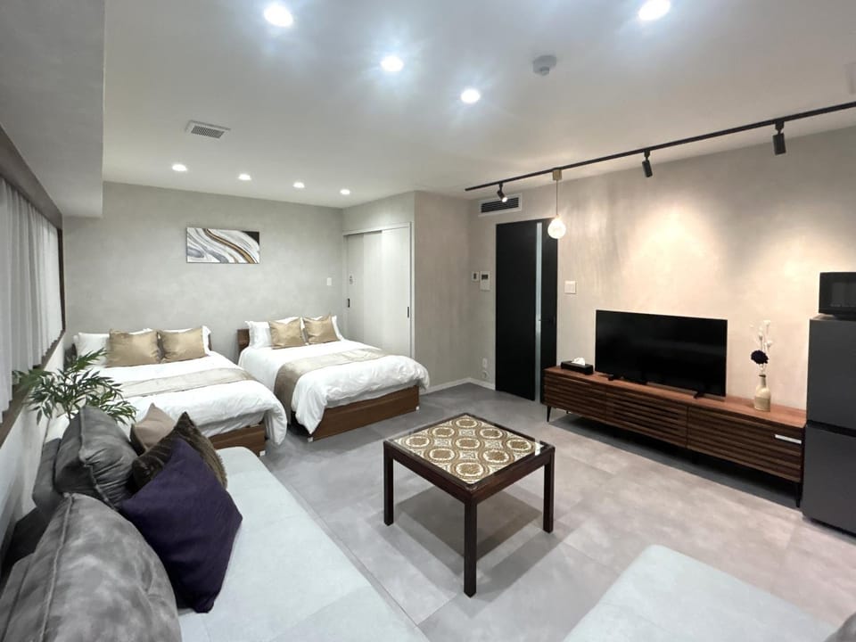Bed, Living room